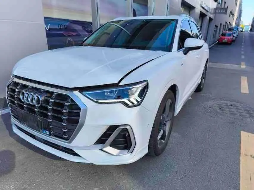 Open image lightbox: Audi 2022 Q3 1.4TFSI 35TFSI Aggressive Dynamic Automatic