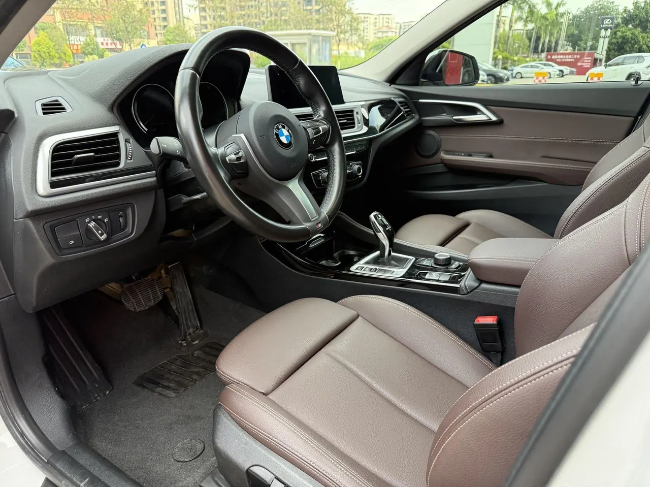 BMW 1 Series 2020 120i 1.5T M Sports Suit Automatic Gear 4
