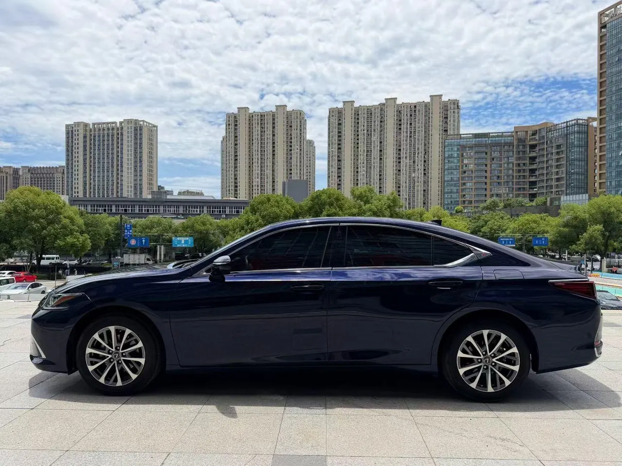 Lexus ES (Imported) 2022 ES200 2.0 Stepless Premium Edition Automatic Gear 11