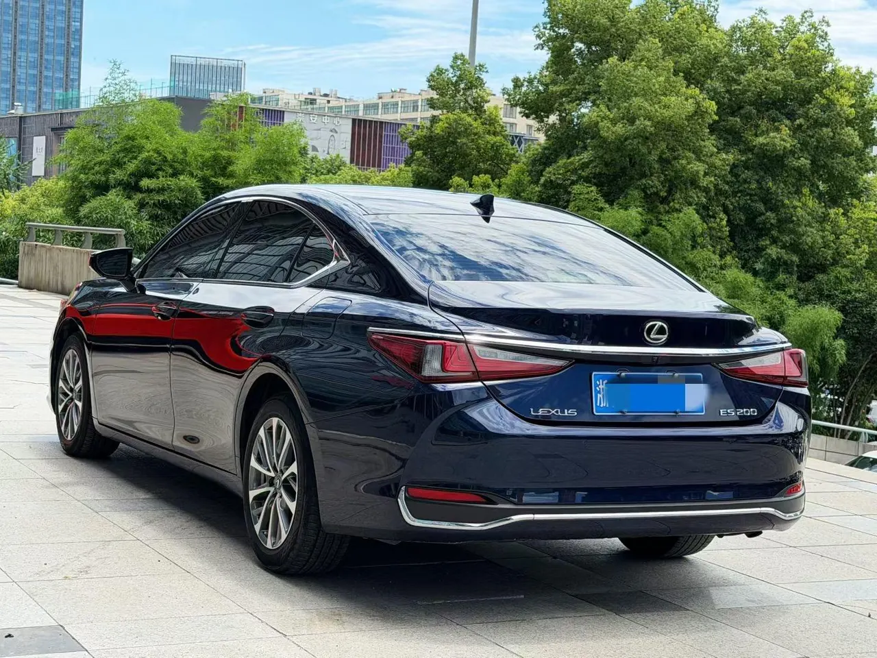 Lexus ES (Imported) 2022 ES200 2.0 Stepless Premium Edition Automatic Gear 12