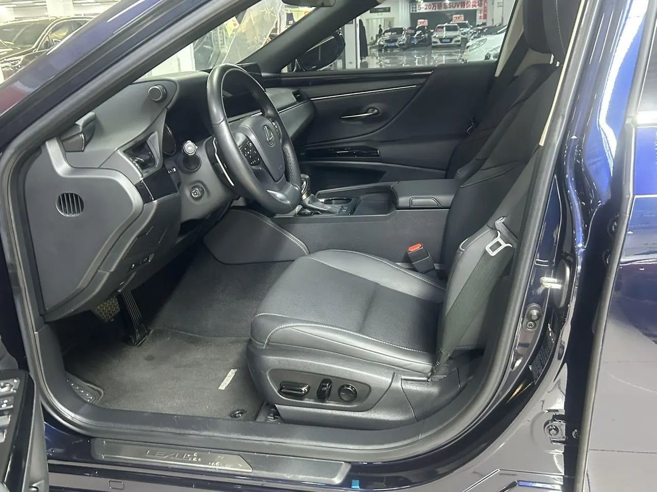 Lexus ES (Imported) 2022 ES200 2.0 Stepless Premium Edition Automatic Gear 5