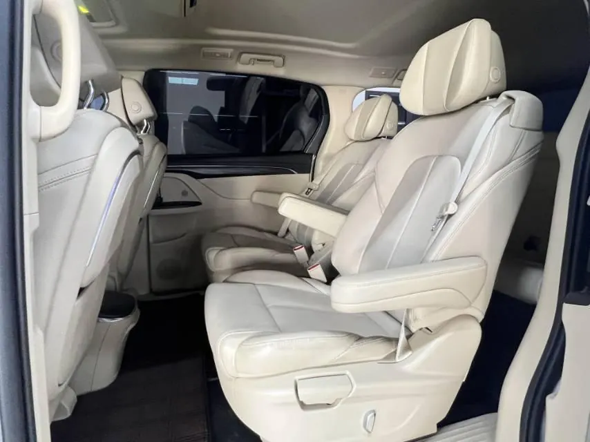 Buick 2023 GL8 ES Lu Zun 48V 2.0T 653T Exclusive Automatic Gear 6