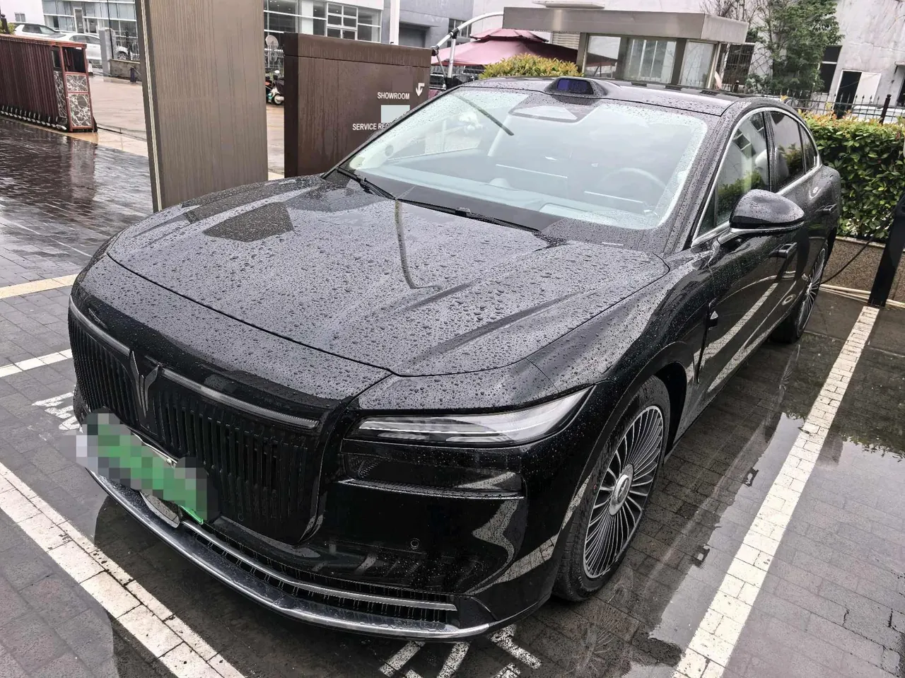 Открыть галерею: Voyah 2026 models chasing light l four-wheel drive Ultra automatic gear