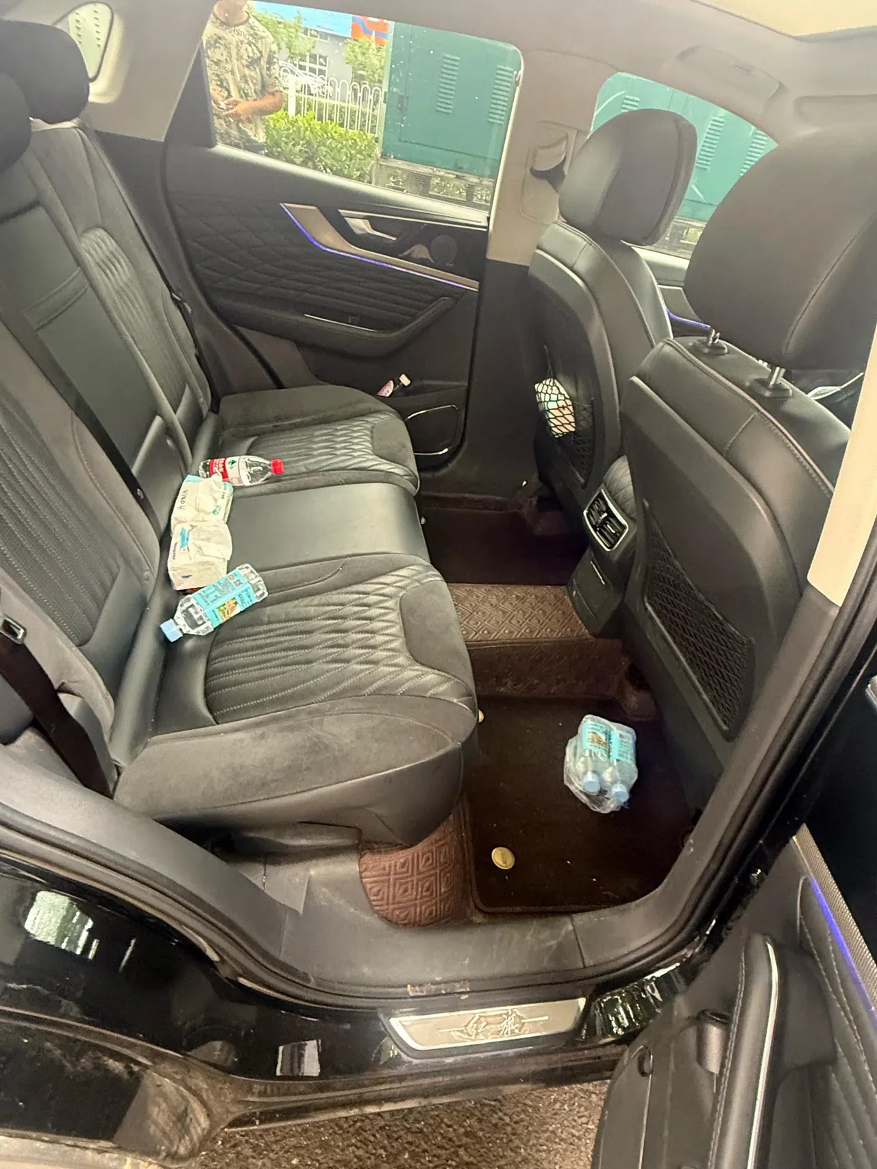 HongQi 2022 HS5 2.0T 4-wheel drive smart flag-sharing version automatic gear 6