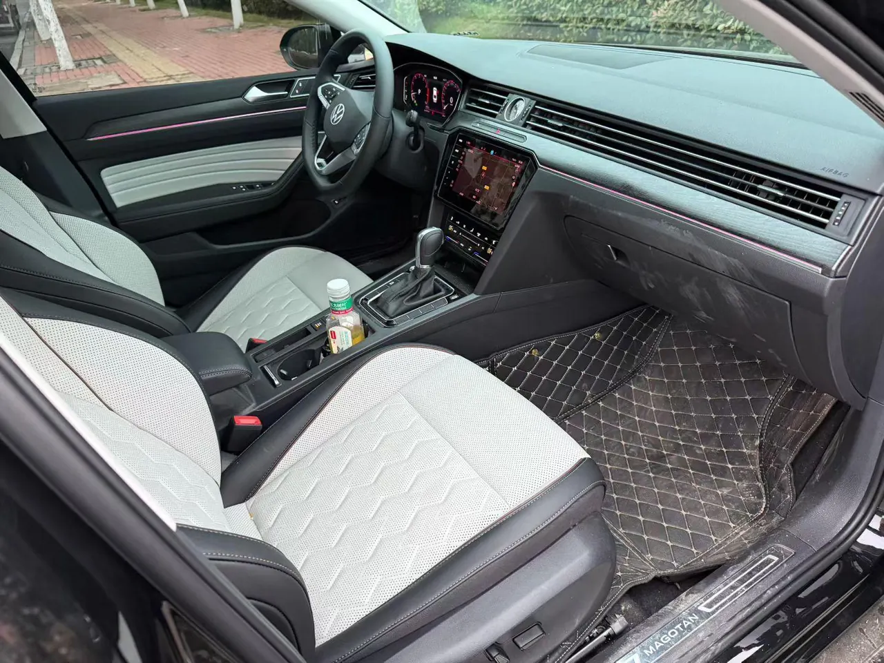 Volkswagen 2026 Magotan 2.0TSI 380TSI 30 million selected luxury automatic gear 6
