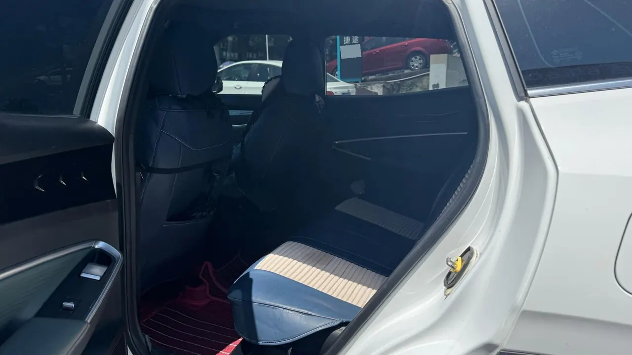 Geely 2024 Boyue 1.5TD Longteng Edition Automatic Gear 3