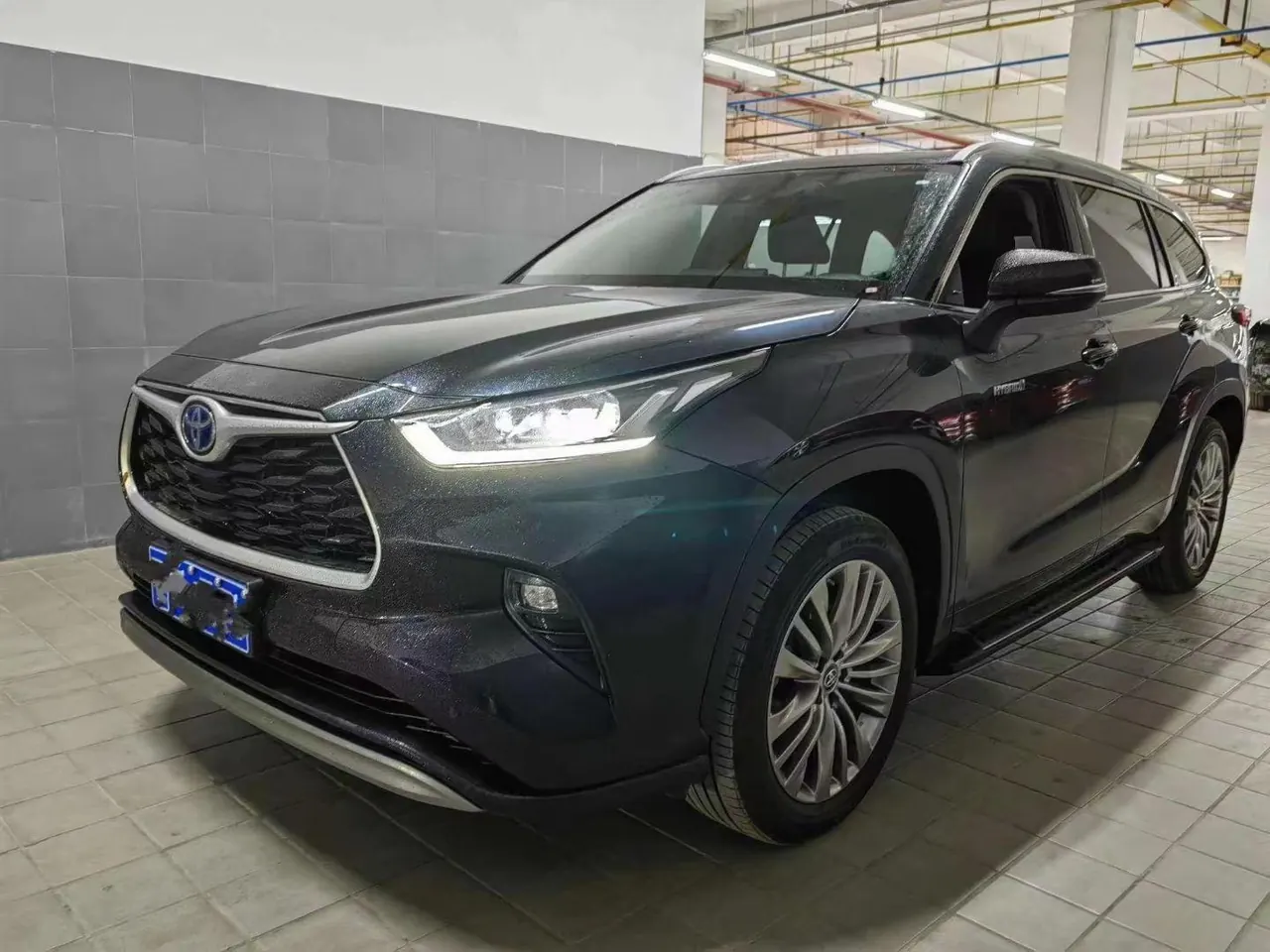 Open image lightbox: Toyota 2024 Highlander 2.0T 380T 4-wheel drive deluxe 7-seat automatic gear
