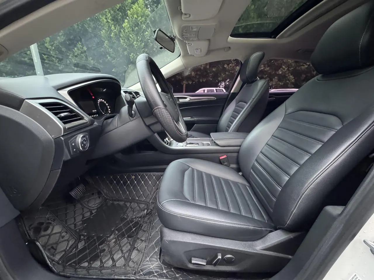 Ford 2020 Mondeo 2.0T EcoBoost 200 fashion automatic gear 4