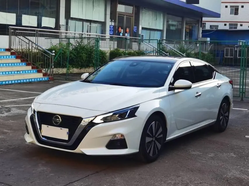 Открыть галерею: Nissan 2020 Teana 2.0 Stepless XL Upper Smart Edition Automatic Gear