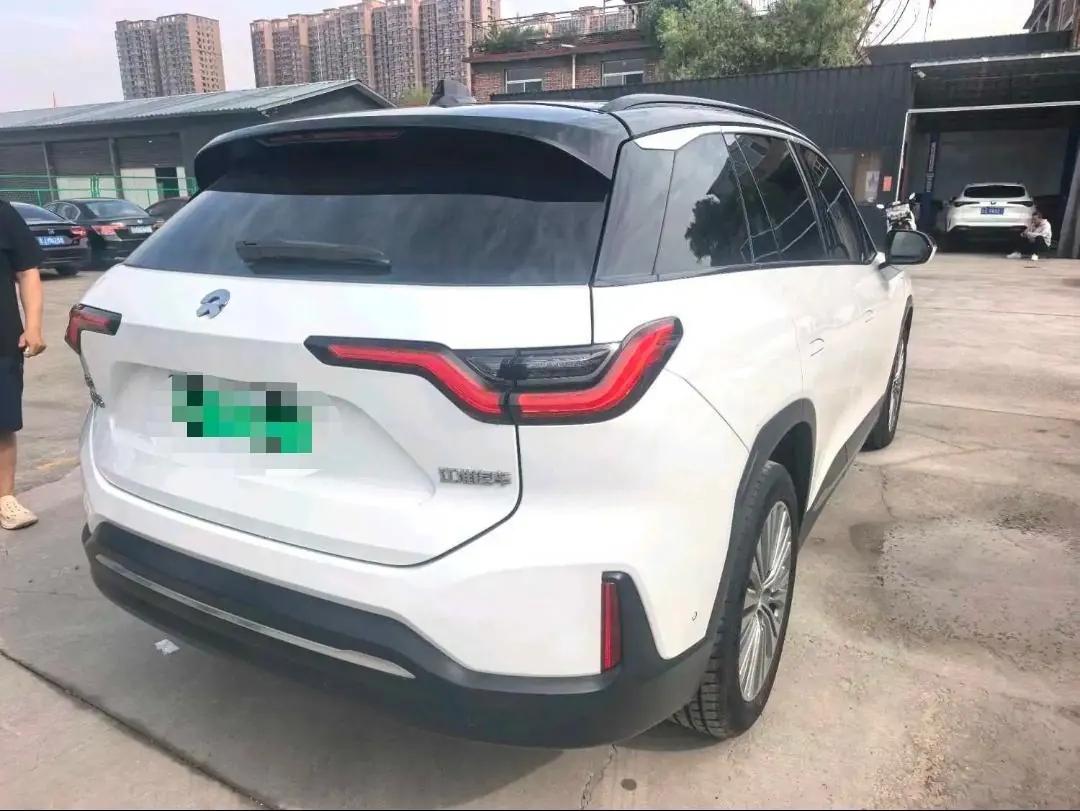 NIO 2020 ES 6 455KM Sports Edition Automatic Gear 4