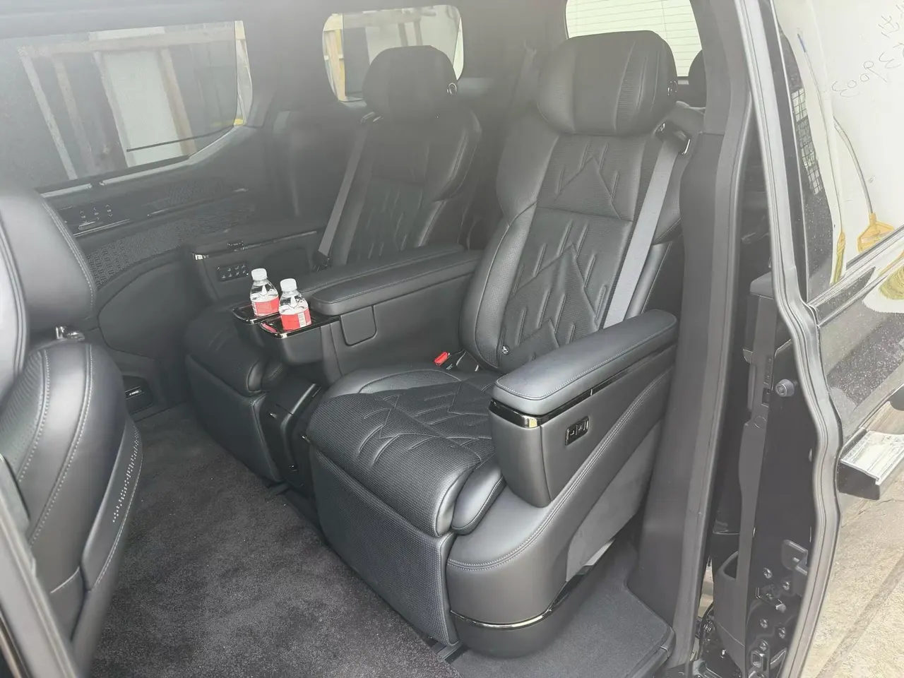 Zeekr 2024 Zeekr 009 six-seat executive version four-wheel drive 108kWh automatic gear 6