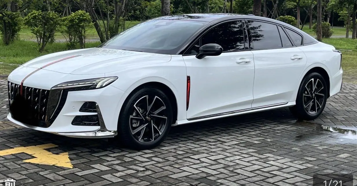 Open image lightbox: HongQi 2024 H6 2.0T to the United States version of automatic gear