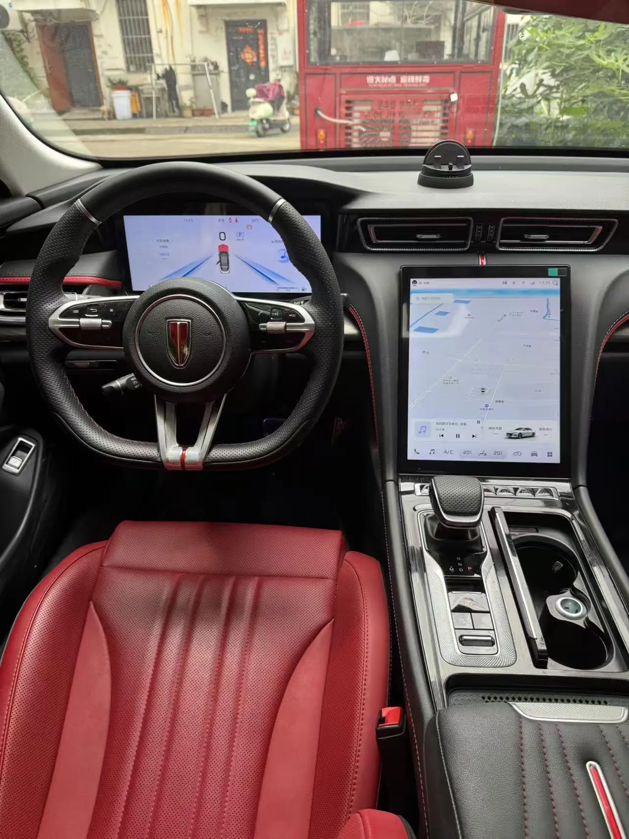 HongQi 2024 H6 2.0T to the United States version of automatic gear 7