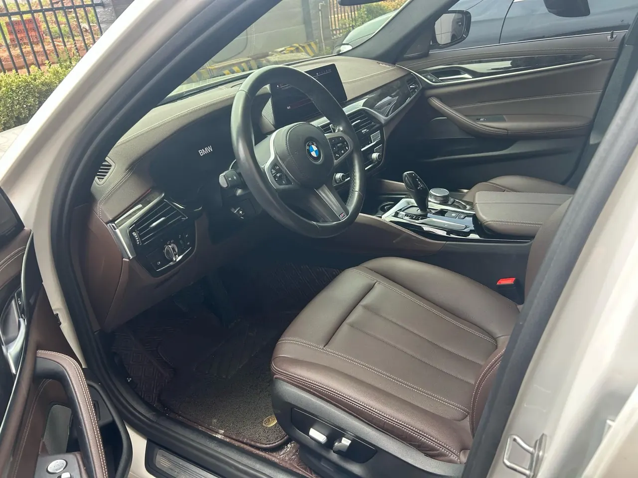 BMW 5 Series 2020 525Li 2.0T M Sports Suit Automatic Gear 3