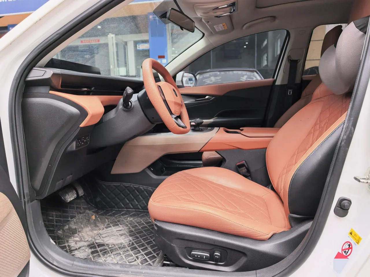 ChangAn 2024 Yidong 1.5TGDI Flagship Automatic Gear 4