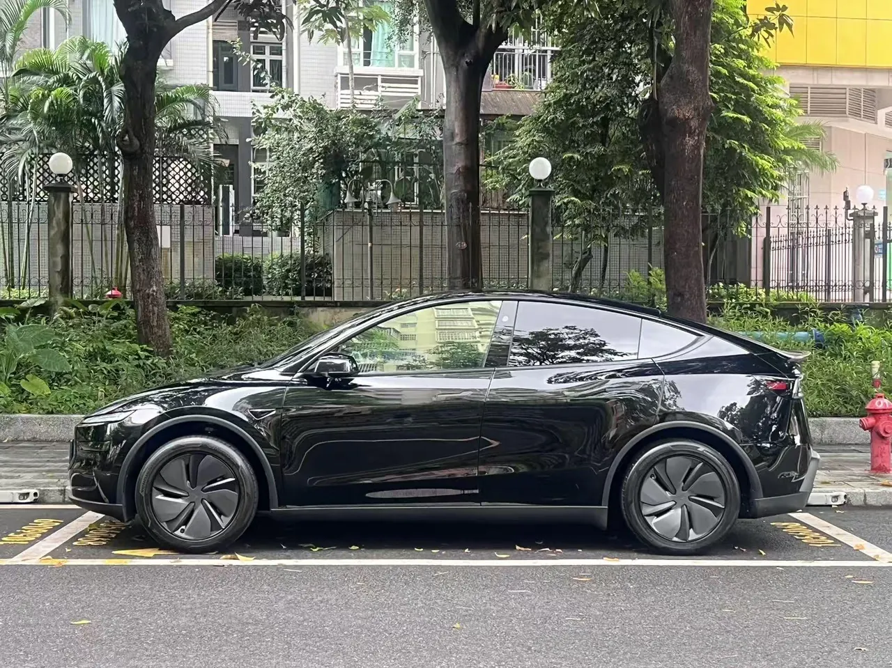 Tesla 2026 Model Y long endurance rear wheel drive version (modified) automatic gear 10