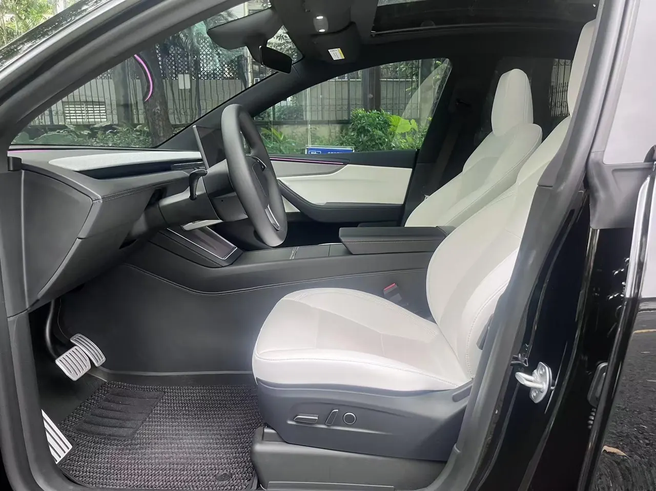 Tesla 2026 Model Y long endurance rear wheel drive version (modified) automatic gear 3