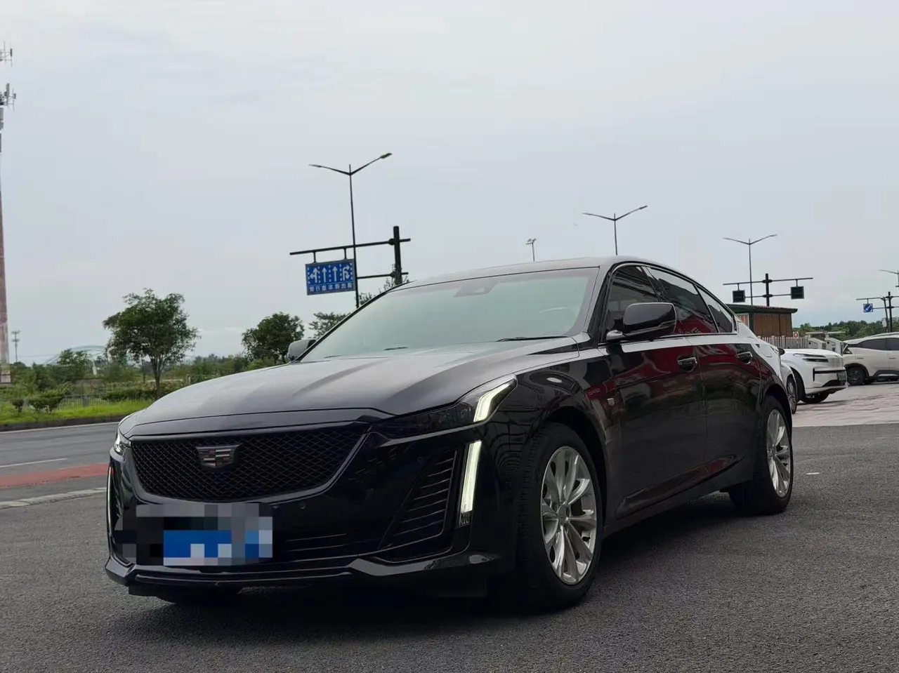 Open image lightbox: Cadillac 2023 CT5 2.0T 28T Luxury (Standard Edition) Automatic Gear