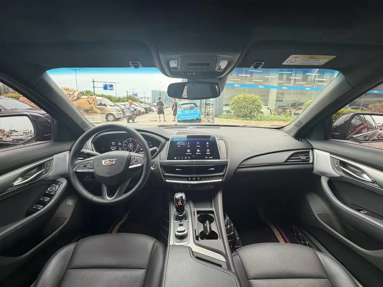 Cadillac 2023 CT5 2.0T 28T Luxury (Standard Edition) Automatic Gear 2