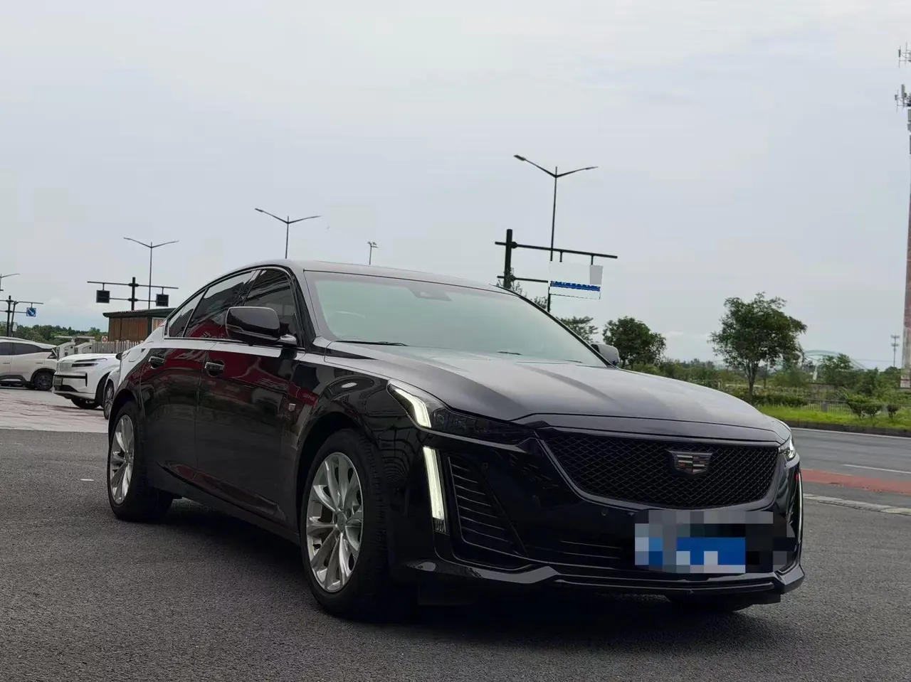 Cadillac 2023 CT5 2.0T 28T Luxury (Standard Edition) Automatic Gear 4