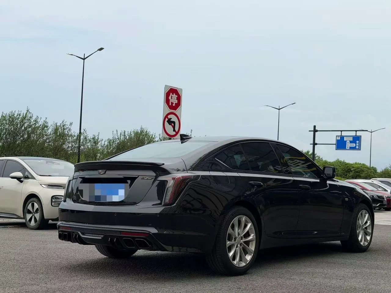 Cadillac 2023 CT5 2.0T 28T Luxury (Standard Edition) Automatic Gear 5