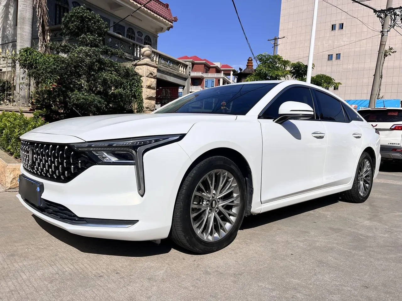 Открыть галерею: Bestune 2023 B70 1.5T enjoy automatic gear