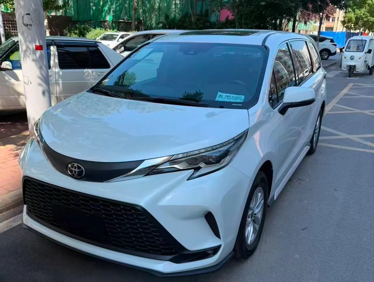 Открыть галерею: Toyota 2026 Grevia HYBRID 2.5 Stepless Deluxe Edition Automatic Transmission