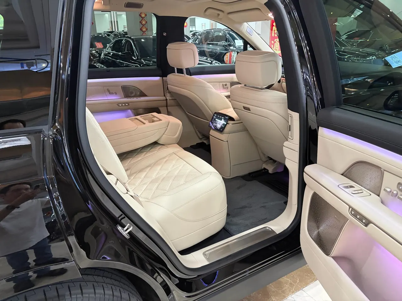 NIO 2026 ES8 5-seat Executive Deluxe Automatic Gear 7