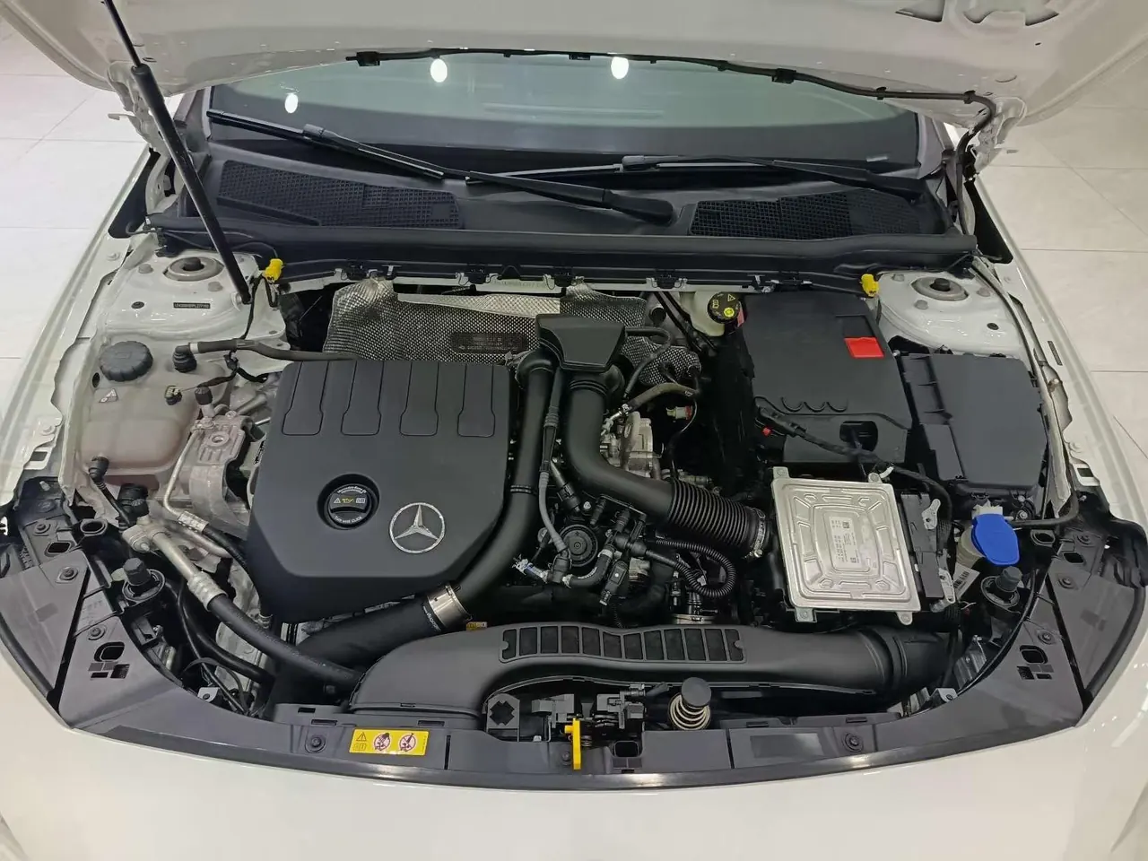 Mercedes Benz Class A 2023 A 200 L 1.3T Fashion Automatic Gear 5