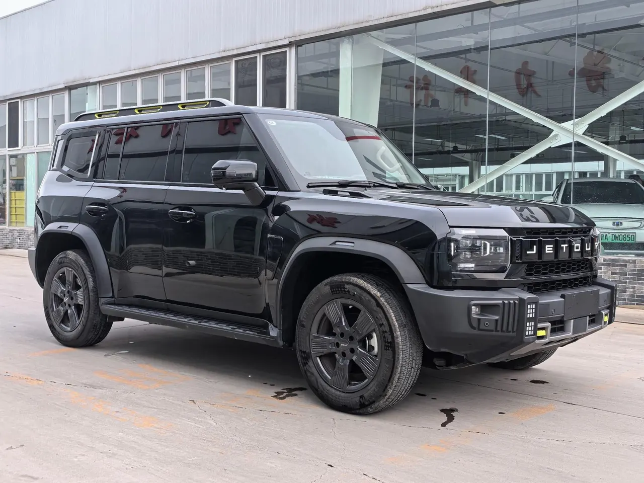 Jetour 2023 Travelers 1.5T Two-Drive Discovery PRO Automatic Gear 2