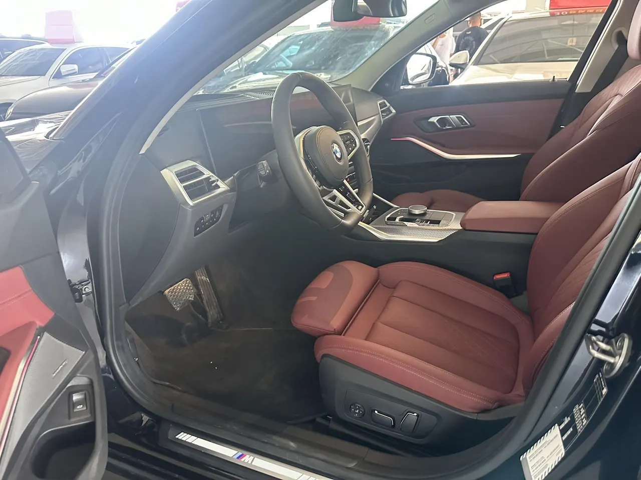 BMW 3 Series 2026 330Li 2.0T M Sports Obsidian Night Suit Automatic Gear 4