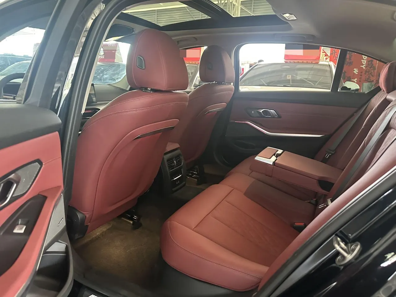 BMW 3 Series 2026 330Li 2.0T M Sports Obsidian Night Suit Automatic Gear 5