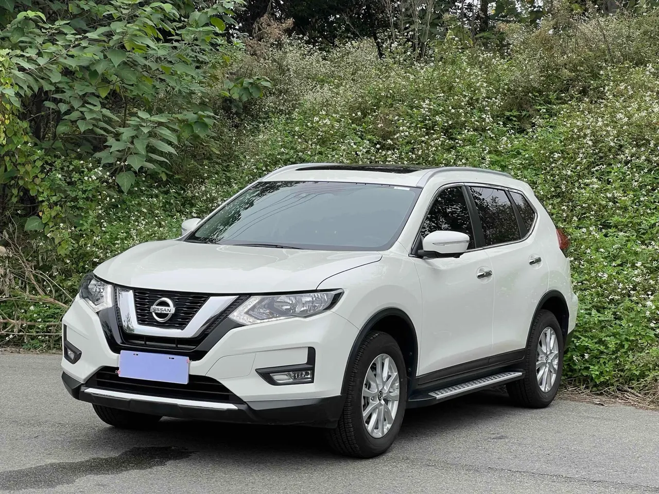 打开图片灯箱:Nissan 2023 Qijun Glory 2.0 Stepless Two-Drive Smart Union Comfortable Edition Automatic Transmission