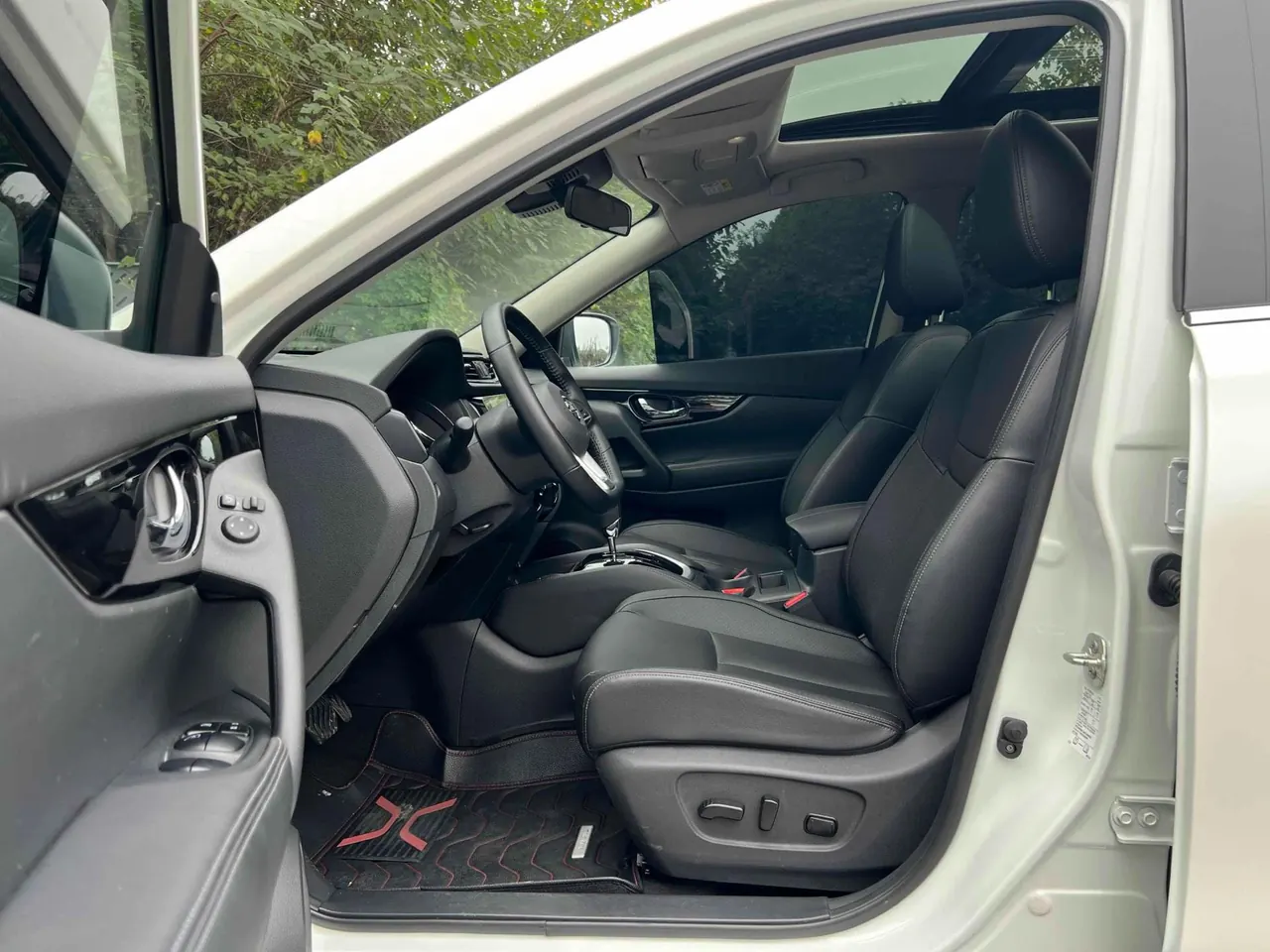 Nissan 2023 Qijun Glory 2.0 Stepless Two-Drive Smart Union Comfortable Edition Automatic Transmission 4