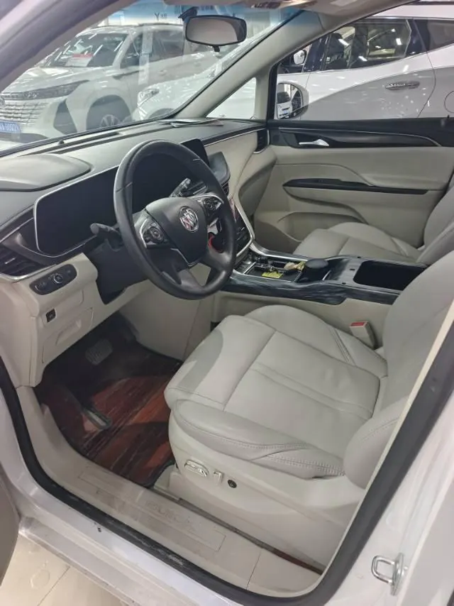 Buick 2020 GL8 ES Lu Zun 2.0T 653T Comfortable Automatic Gear 8