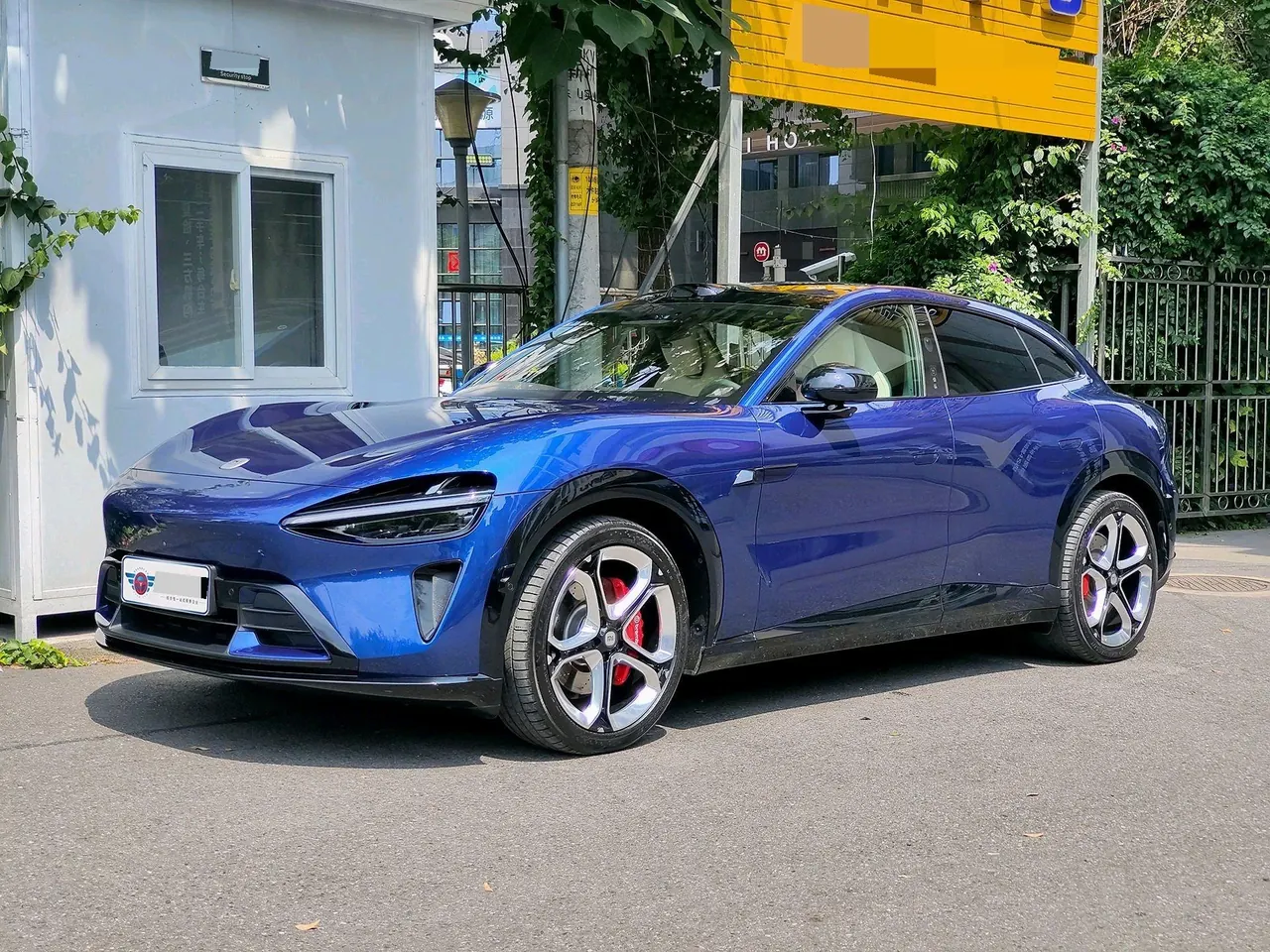 MI 2025 YU7 Long Endurance High Performance Four-wheel Drive Max Edition Automatic Gear - View 1