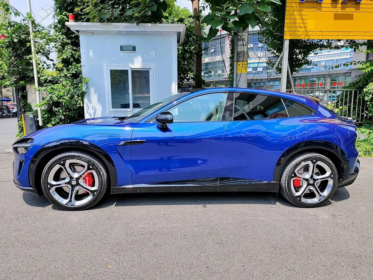 MI 2025 YU7 Long Endurance High Performance Four-wheel Drive Max Edition Automatic Gear 10
