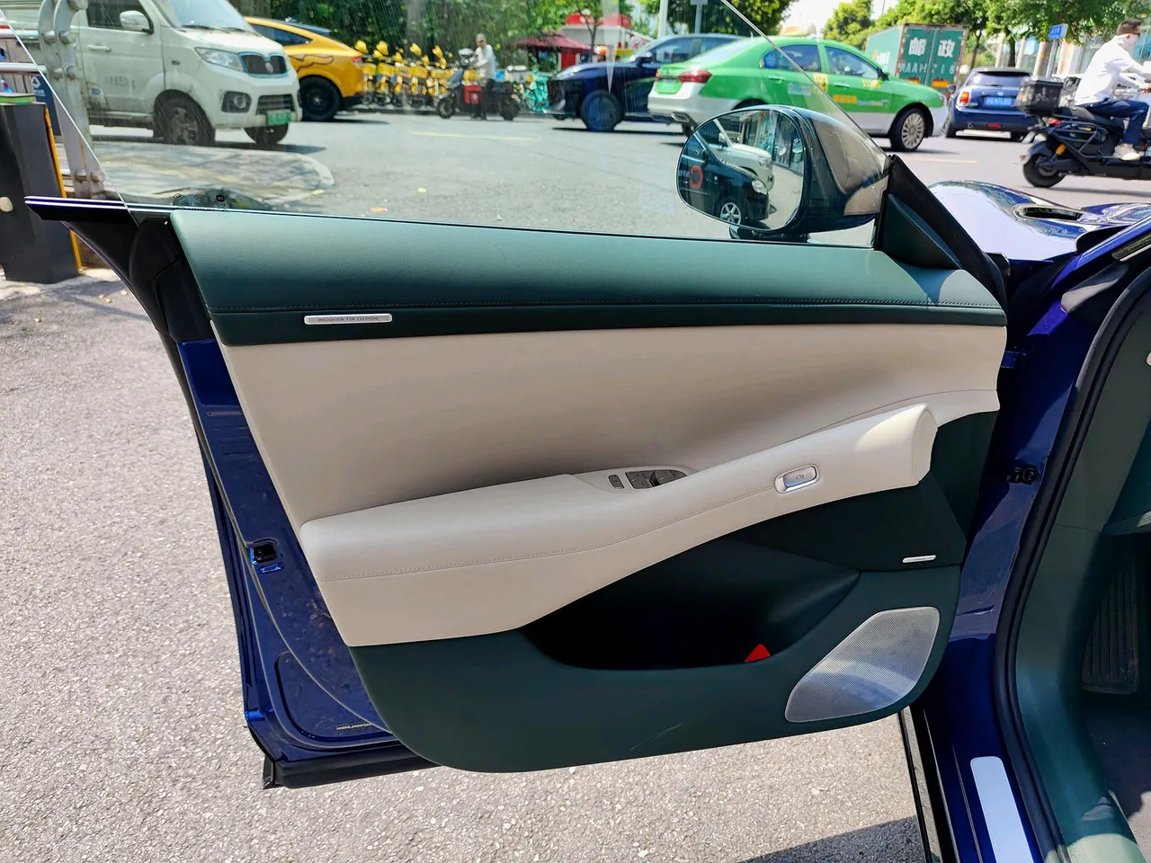 MI 2025 YU7 Long Endurance High Performance Four-wheel Drive Max Edition Automatic Gear 5