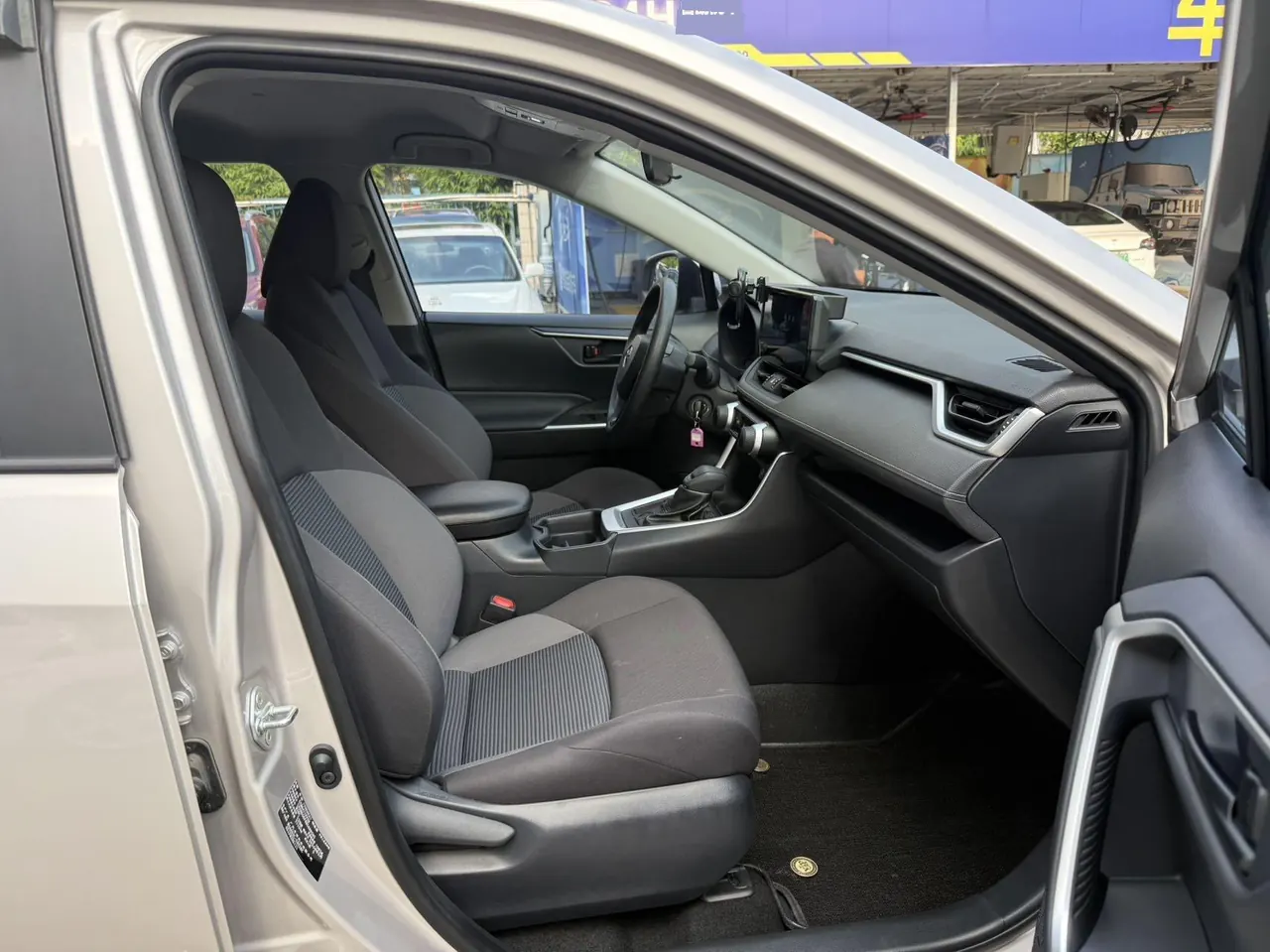 Toyota 2024 Wilanda 2.0 Stepless Two-Drive City Edition Automatic Gear 7