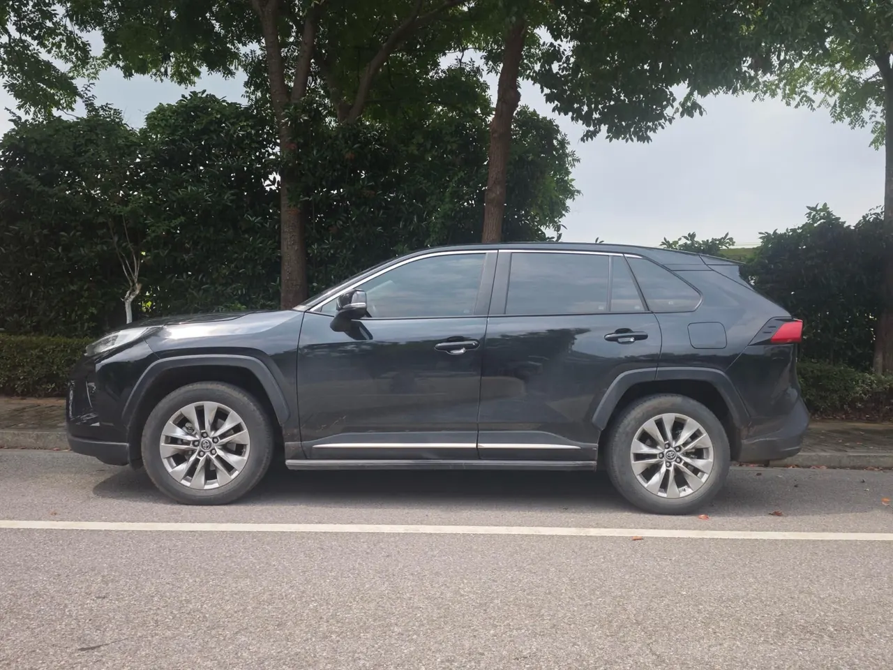 Toyota 2022 Willanda 2.0 Stepless Two-Drive Luxury PLUS Edition Automatic Gear 2