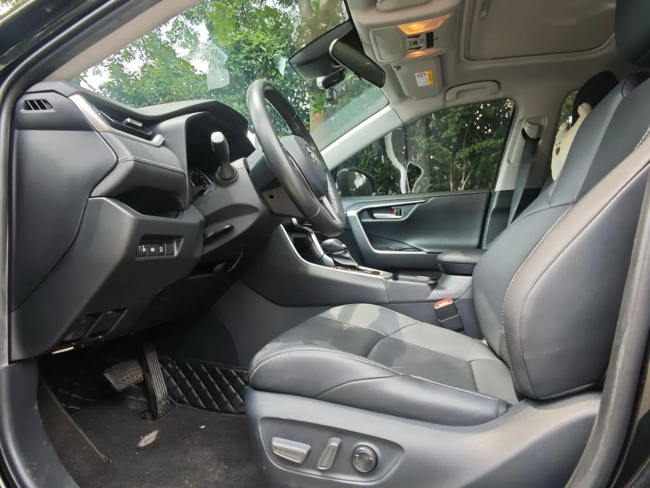 Toyota 2022 Willanda 2.0 Stepless Two-Drive Luxury PLUS Edition Automatic Gear 4