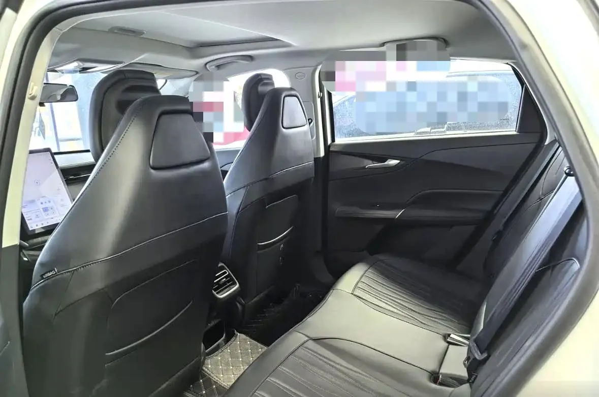 ChangAn Yidong New Energy 2025 Yidong PHEV 1.5 Stepless Smart New Blue Whale 145KM Battleship Edition Automatic Gear 5