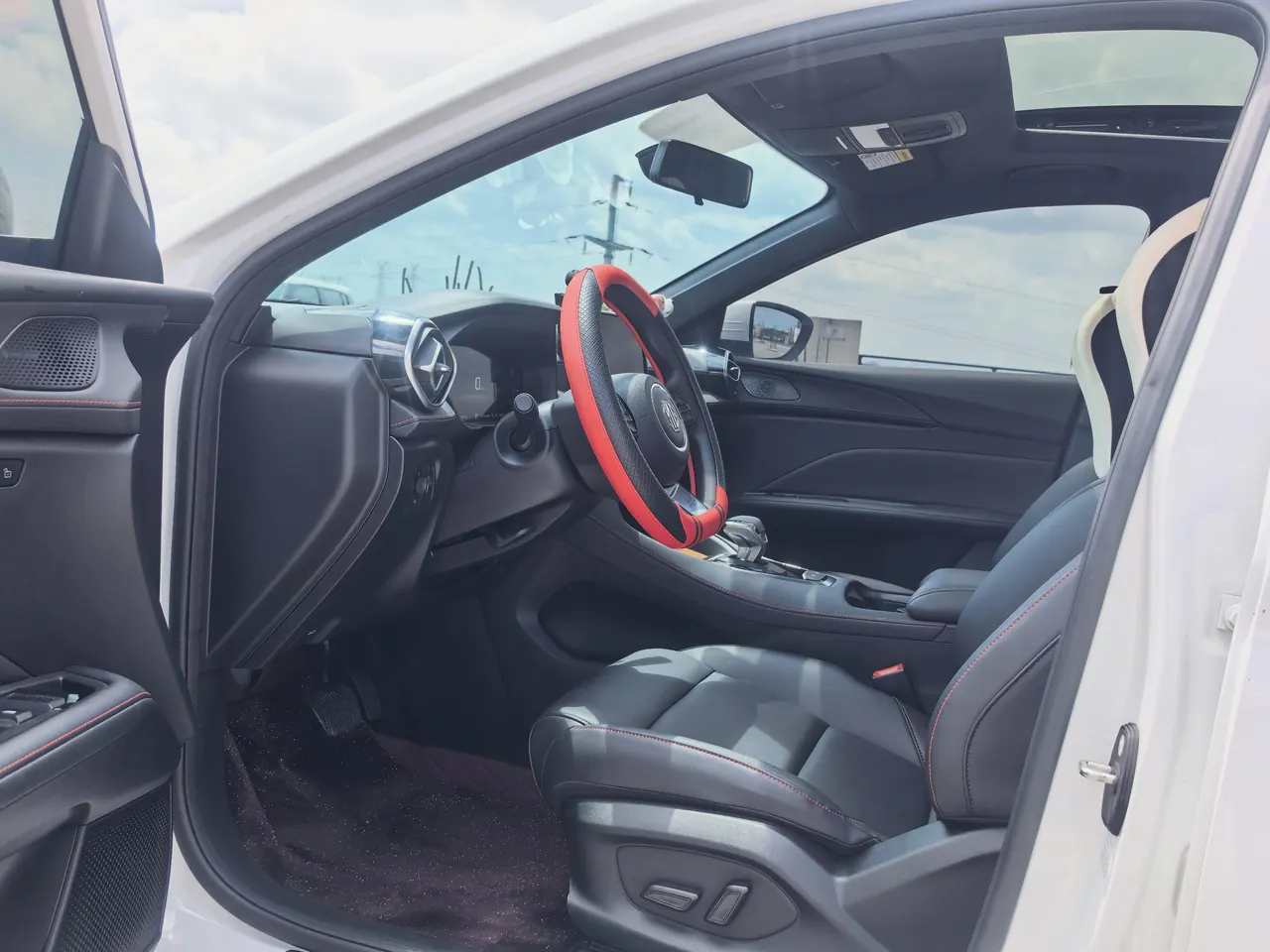 MG 2025 MG5 1.5TGI 300TGI Global Flagship Automatic Gear 5