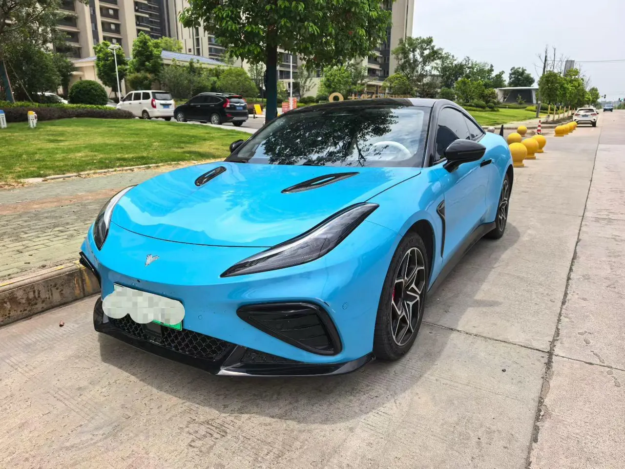 Open image lightbox: Neta 2023 Neta GT 580 AWD Sports Edition Automatic Gear