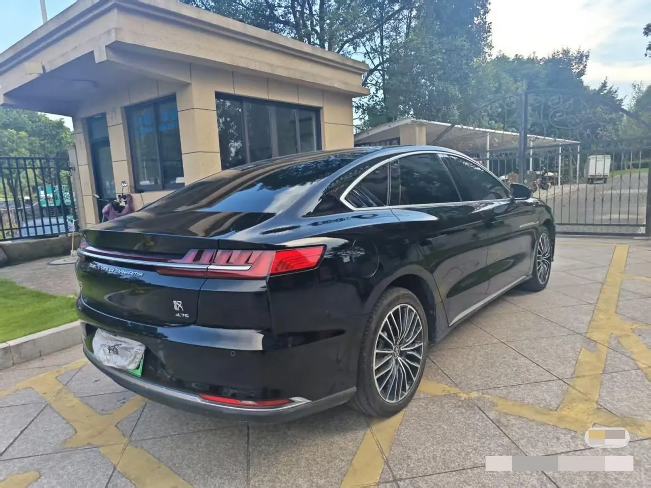 BYD 2020 Han DM 2.0T four-wheel drive performance version luxury automatic gear 8