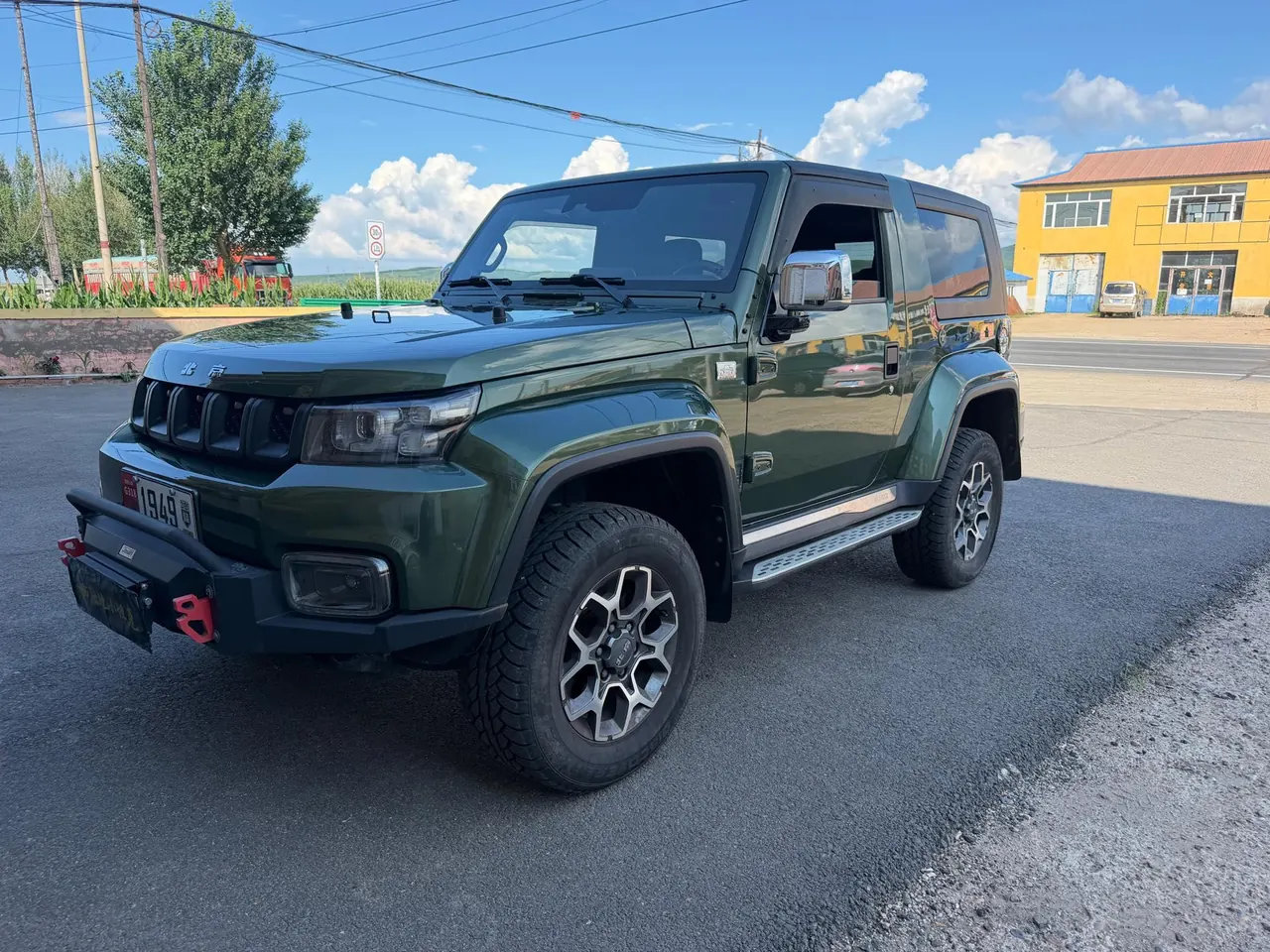 Open image lightbox: Beijing 2020 BJ40 2.0T 4-wheel drive tribute version chivalrous automatic gear