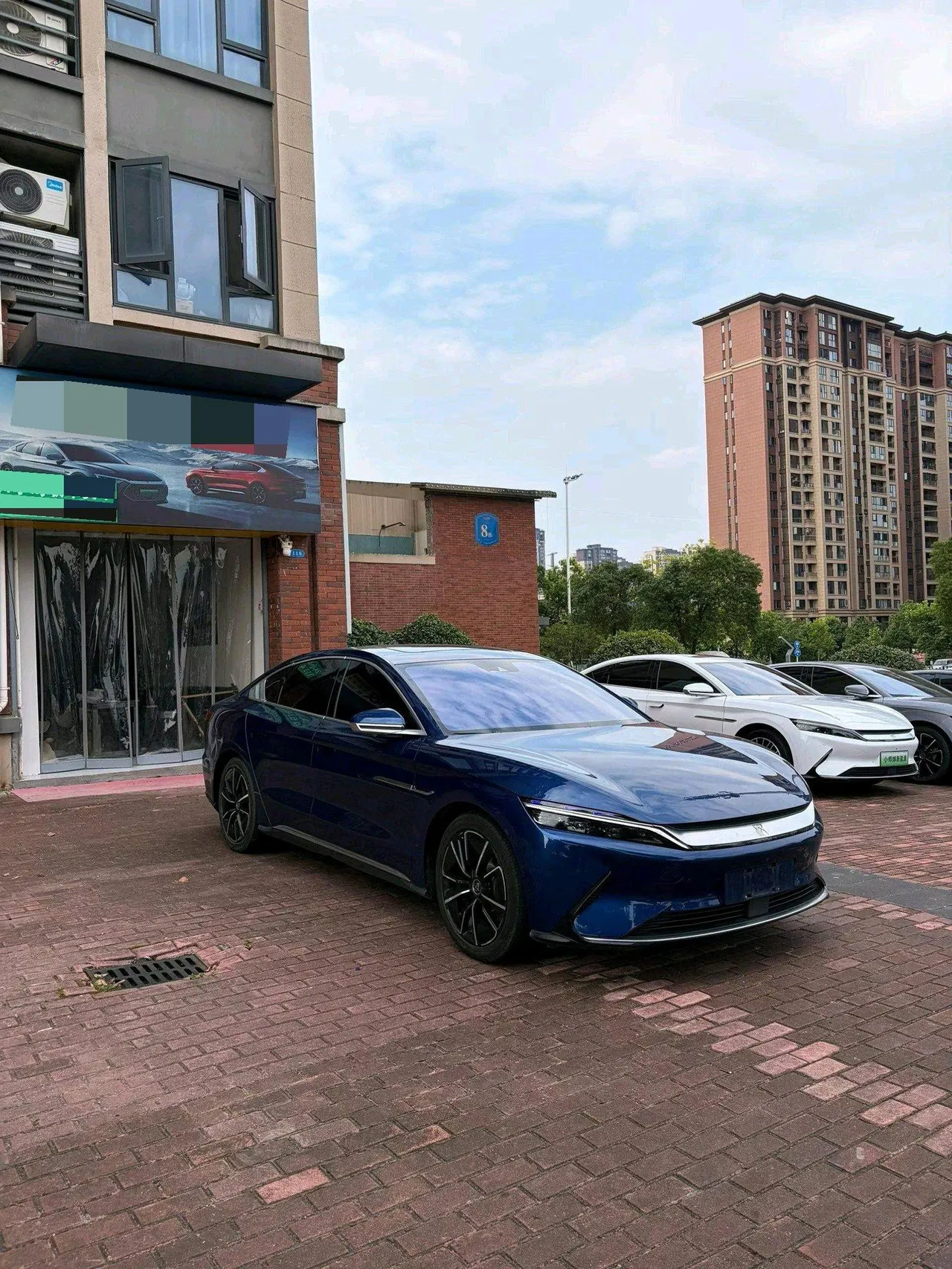 BYD 2020 Han four-wheel drive high-performance flagship automatic gear 3