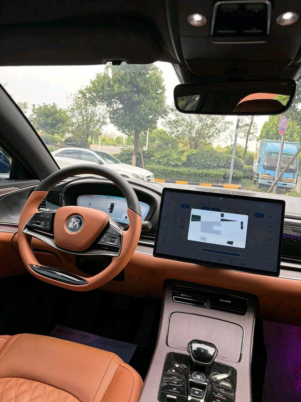 BYD 2020 Han four-wheel drive high-performance flagship automatic gear 5