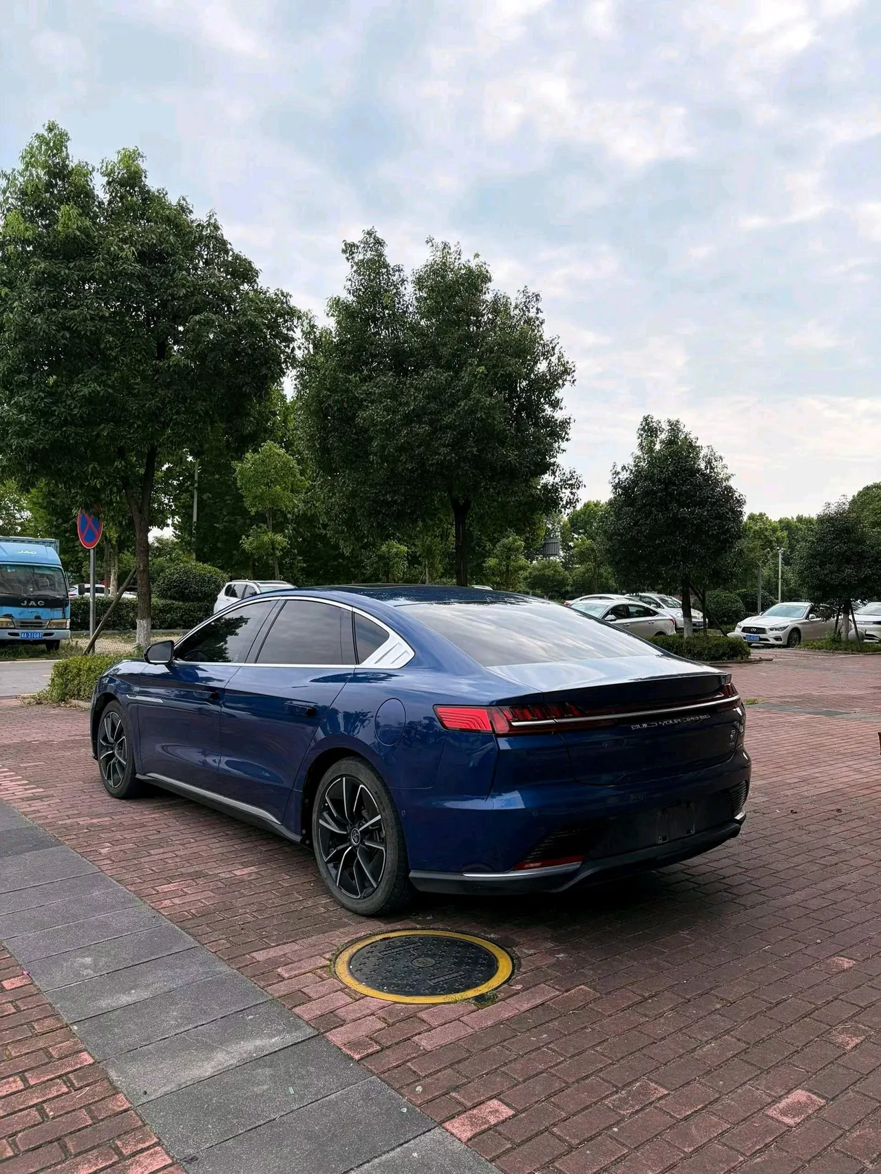 BYD 2020 Han four-wheel drive high-performance flagship automatic gear 8