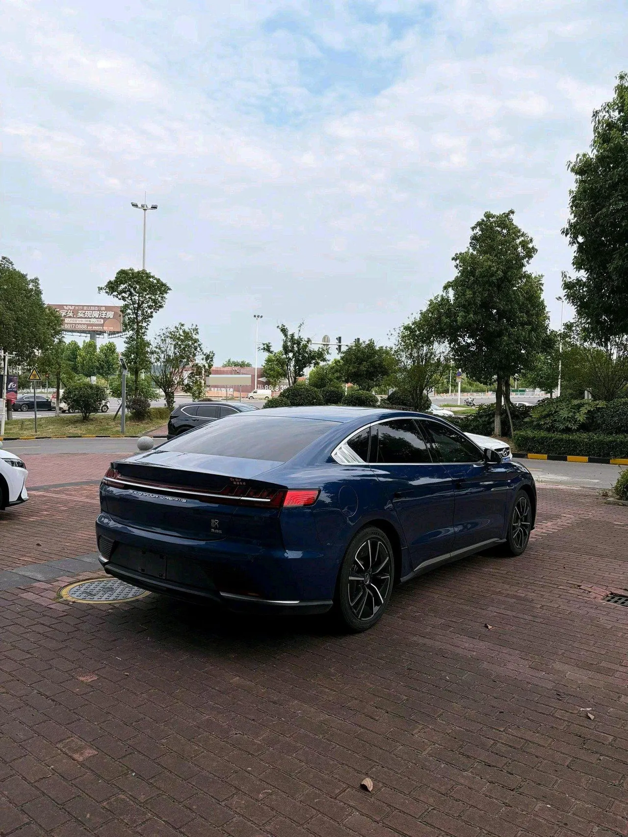 BYD 2020 Han four-wheel drive high-performance flagship automatic gear 9
